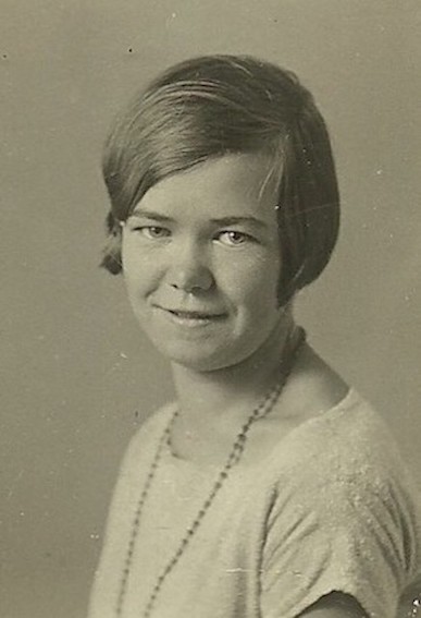 Ungdomsbillede af Oda. År ca. 1930